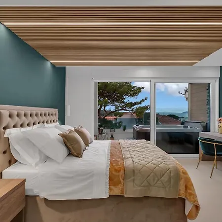 Апартаменти The Goldenhour *