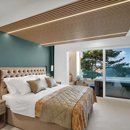 The Goldenhour * Макарська