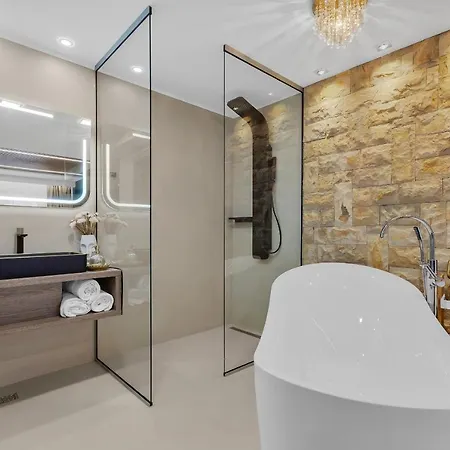 Апартаменти The Goldenhour *