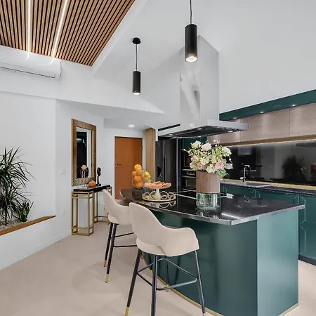 Апартаменти The Goldenhour