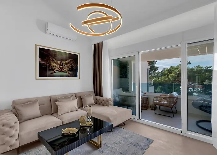 Apartment The Goldenhour