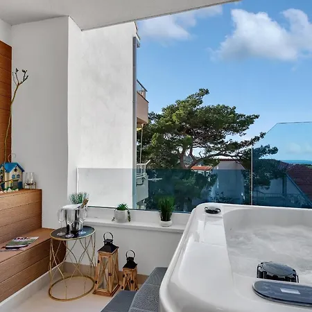 The Goldenhour Lägenhet *