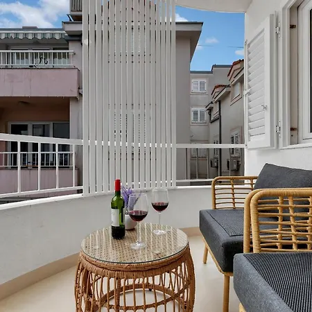 Lägenhet The Goldenhour Makarska