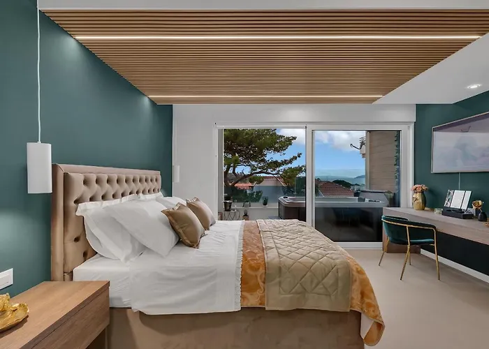 Daire The Goldenhour *