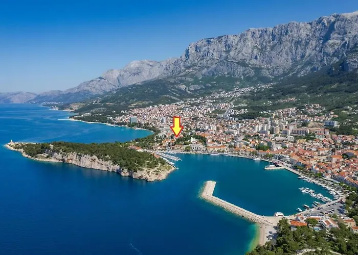 The Goldenhour Daire Makarska