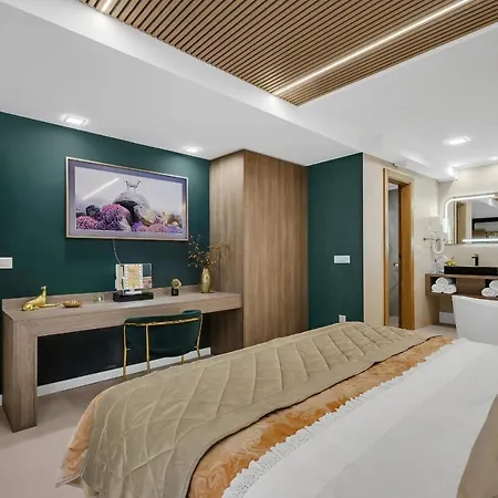 Daire The Goldenhour *